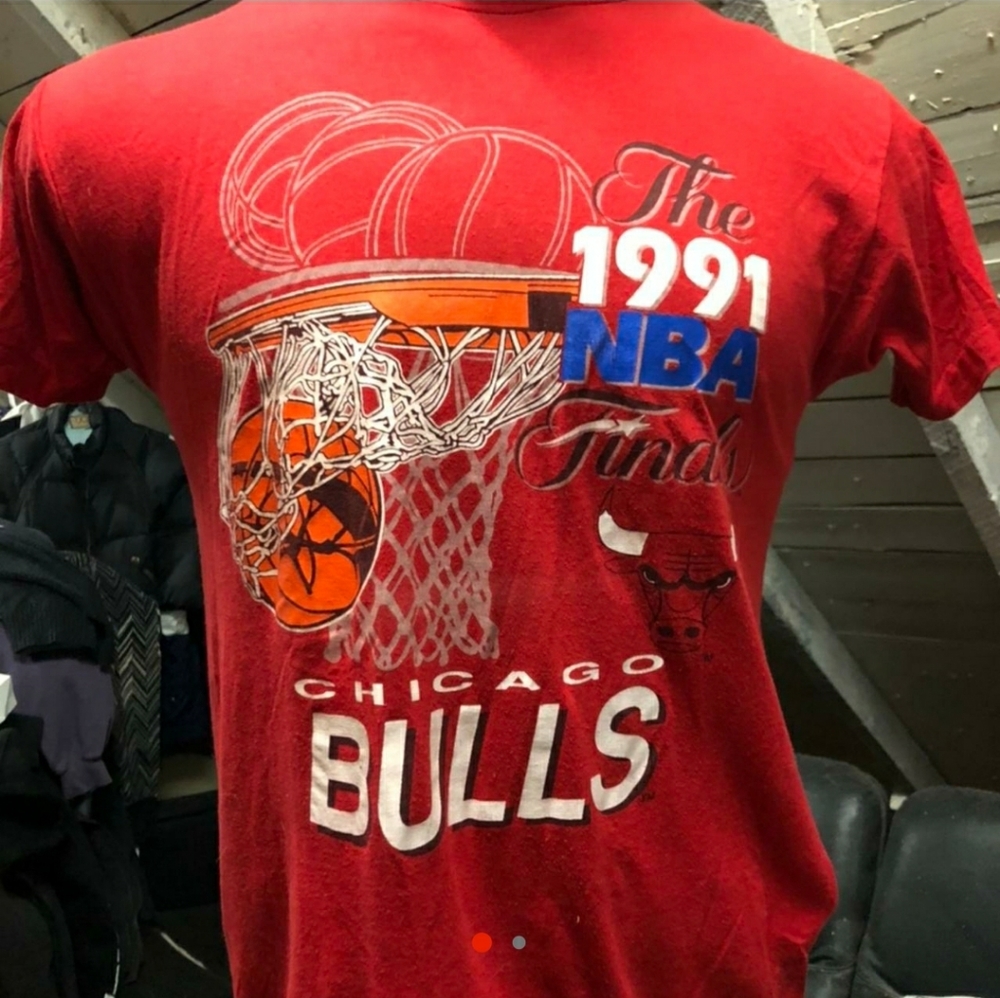 Vintage Chicago Bulls shirt